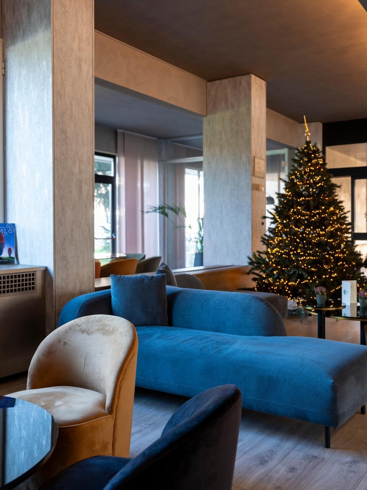 Hotel Embassy Pero Exteriör bild